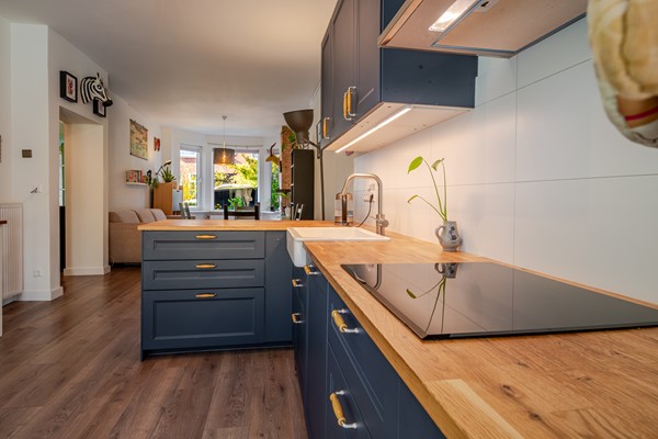 Medium property photo - Wolfhezestraat 52, 2573 NX Den Haag